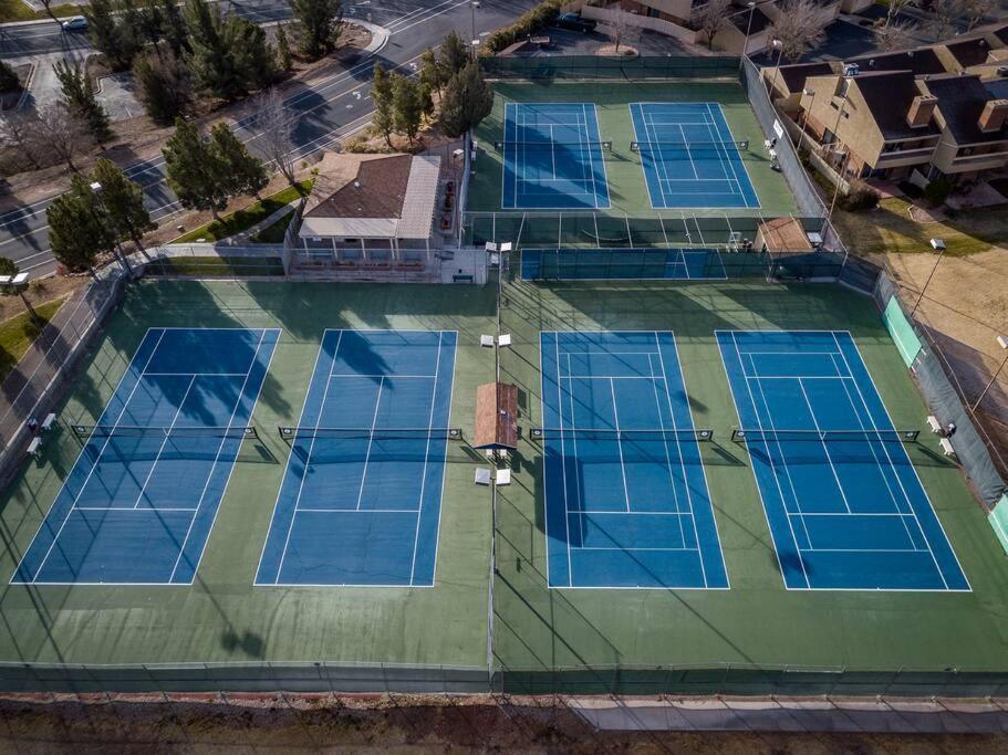 Villa 18 - 4 Bedroom! Year Round Heated Pool & Hot Tub! Games! Golf! Tennis! St. George Eksteriør bilde